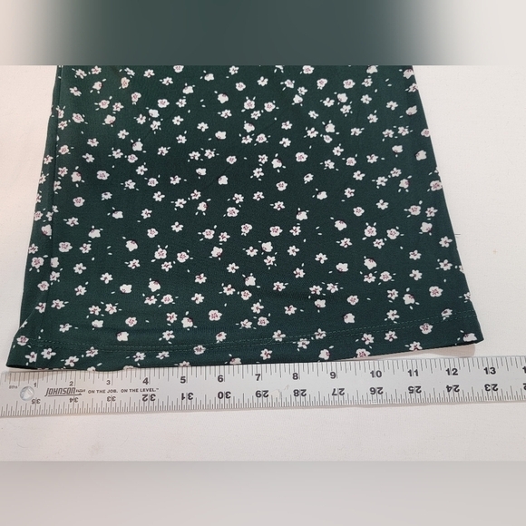 KAILEIGH Women's Size Medium Petite Floral Spaghetti StrapJumpsuit with Pockets - Picture 11 of 12